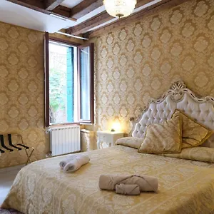 Appartement La Residenza Di Carlo Close To Piazza San Marco